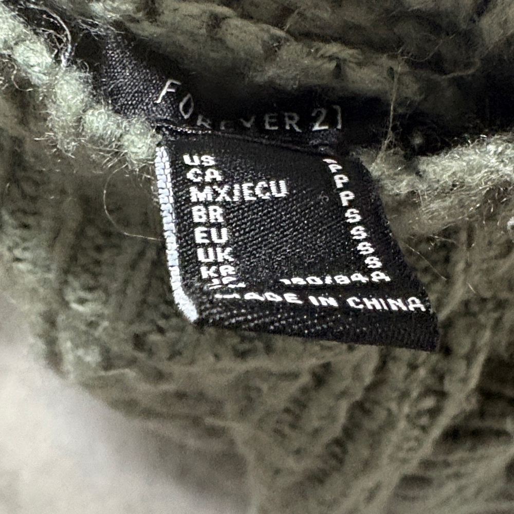 Forever 21 Olive Knit Sweater - Picture 2 of 2